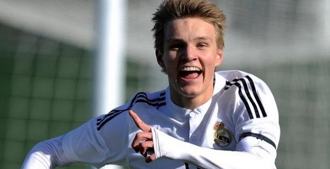 Real Madrid'de Odegaard sürprizi!