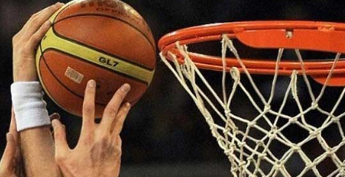 Türkiye iki ABD'li basketbolcuya giriş izni vermedi