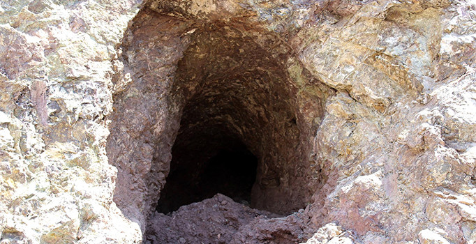 Çermik'te tarihi geçit, tesis kazısında ortaya çıktı