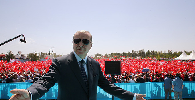 Cumhurbaşkanı Erdoğan: Devleti yönetenler unutsa da millet Malazgirt'i unutmadı