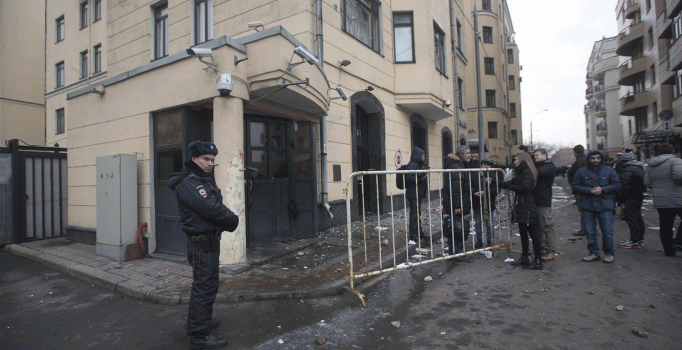 Türkiye'nin Moskova Büyükelçiliğine saldırı