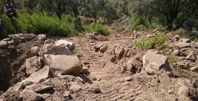 Milas’ta kaçak kazı operasyonu