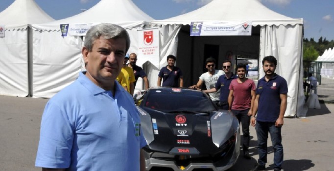 Üniversite öğrencilerinin tasarladığı araçlar yarıştı | Kocaeli haberleri