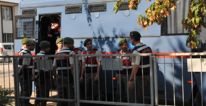 FETÖ’nün Yalova Üniversitesi yapılanması davasında 4 kişiye tahliye