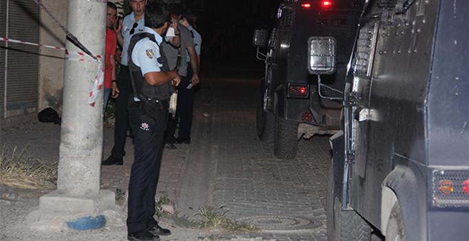 Adana’da iki grup arasında silahlı çatışma