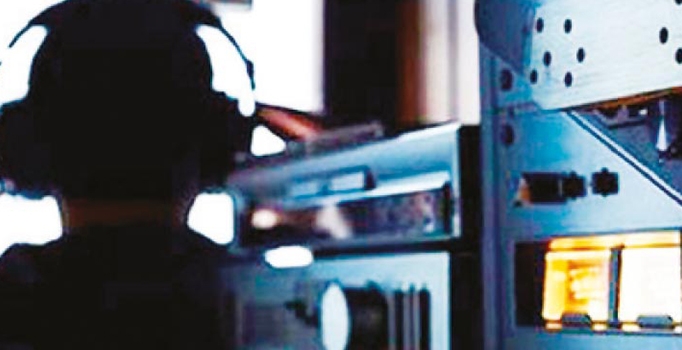 Van'da 12 polise 'yasadışı dinleme' tutuklaması