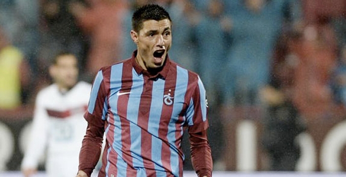 Cardozo, derbi maçlardaki sessizliğini Fenerbahçe maçında bozmak istiyor