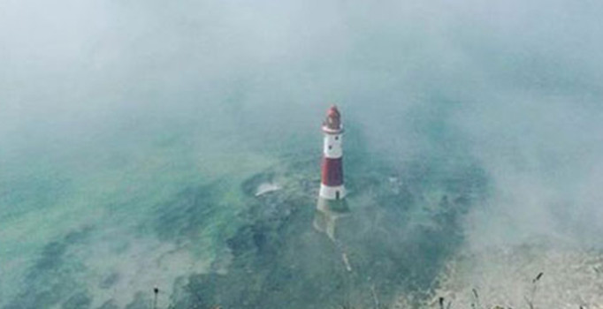 İngiltere'de kimyasal kabus! 100'den fazla insan hastaneye kaldırıldı