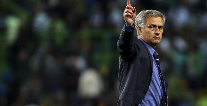 Mourinho Van Persie'yi transfer etmek istiyor