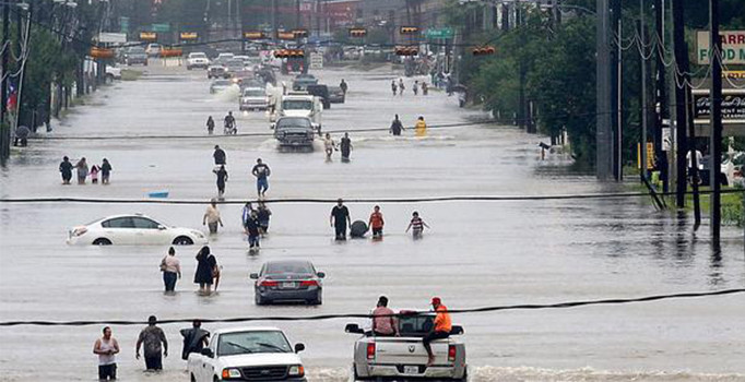 ABD kasırgası yolları sele çevirdi