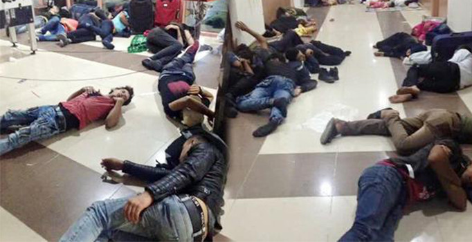 Kilis'te Suriyeli mülteciler otogarı eve çevirdi