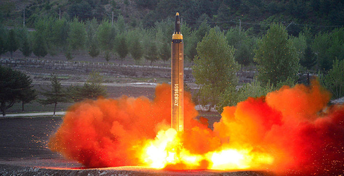 Kuzey Kore, Japonya'ya füze fırlattı