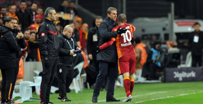 Hamza Hamzaoğlu Sneijder'e cevap verdi