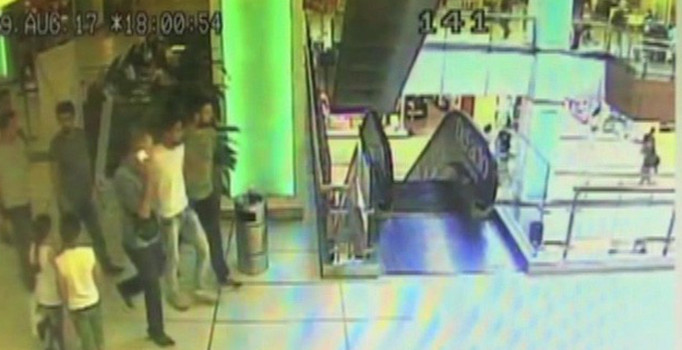 İstanbul'da bir AVM'de rehine operasyonu