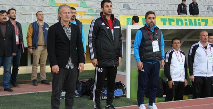 Tugay Kerimoğlu Erciyesspor maçında tribünde 17 dakika kalabildi