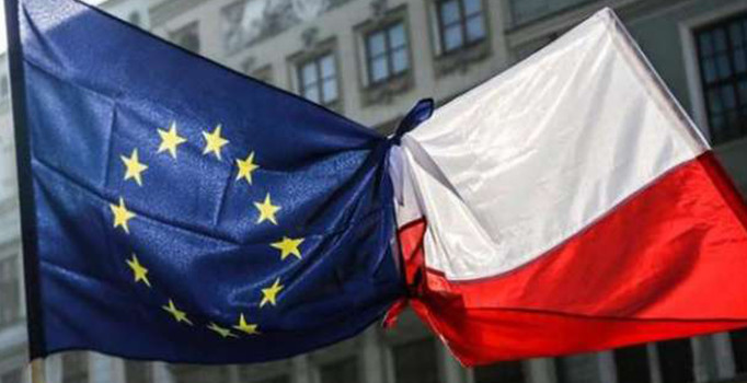 AB'den Polonya'ya uyarı