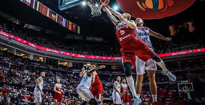 12 dev adamdan muhteşem galibiyet!