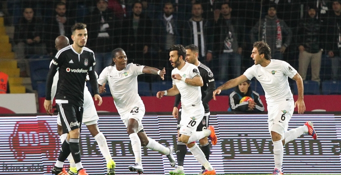 Beşiktaş Akhisar Belediyespor'a kendi sahasında 2-0 yenildi
