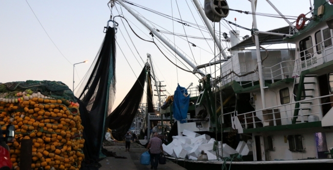 İstanbullu balıkçılar denize açıldı