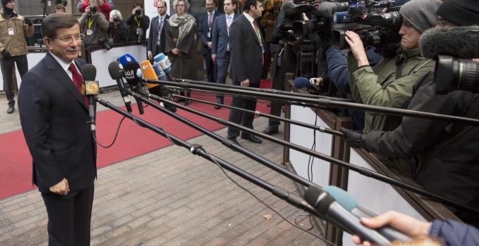 Başbakan Davutoğlu: Bugün tarihi bir gün