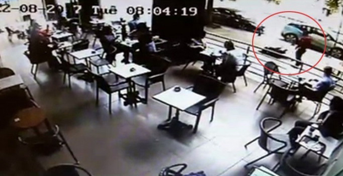 İstanbul’un göbeğinde kadına şiddet | Video