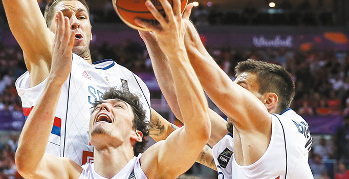 12 Dev Adam Bogdanovic'i durduramadı