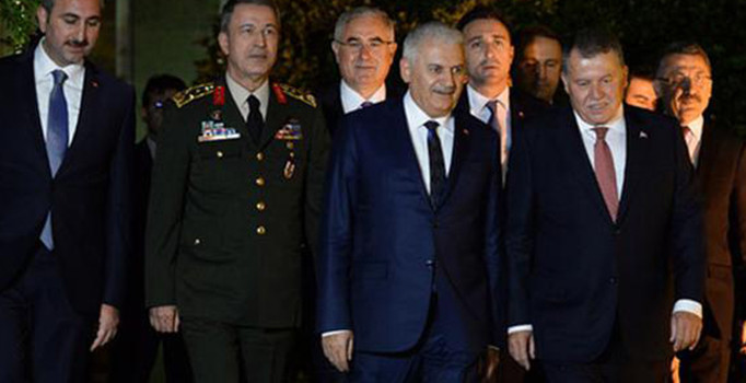 Başbakan Yıldırım: Almanya'da akıldan ziyade duygu ön planda