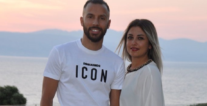 Yasin Öztekin'den eşine 4 milyonluk hediye