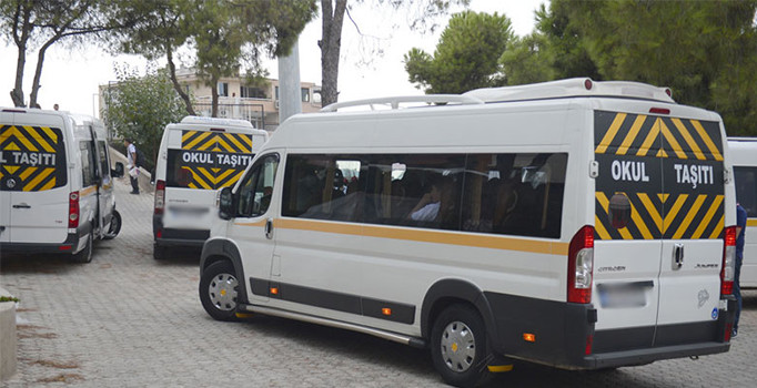 İstanbul'da okul servisinde unutulan minik Ecrin şans eseri kurtuldu