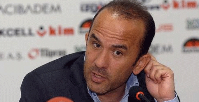 Mehmet Özdilek: 11'e 9 oynuyorsun bunun izahı yok