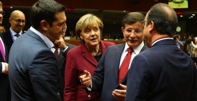 Çipras tweet attı Davutoğlu sildirdi