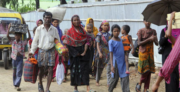Bangladeş'teki 750 bin Arakanlı mülteci yurduna dönecek