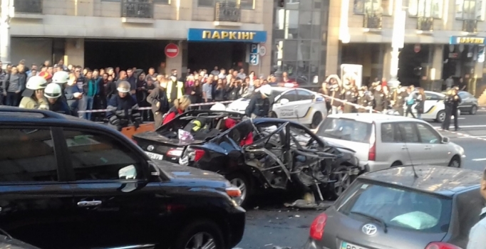 Kiev'de otomobil patladı: 1 ölü, 2 yaralı