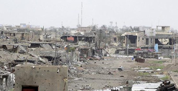 Musul'da enkaz altından 2 bin 100 sivilin cesedi çıkarıldı