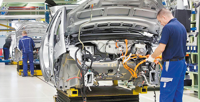 Sanayinin çarkları ‘mola’ vermedi