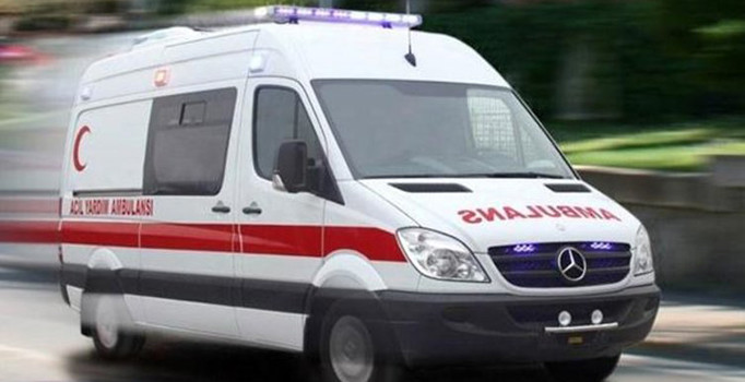 Van'da zırhlı polis aracı şarampole devrildi: 1 şehit, 3 yaralı