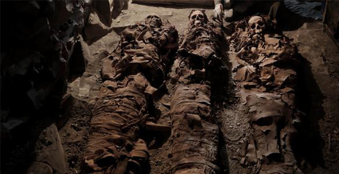 Mısır'da 3500 yıllık kuyumcu mezarı keşfedildi