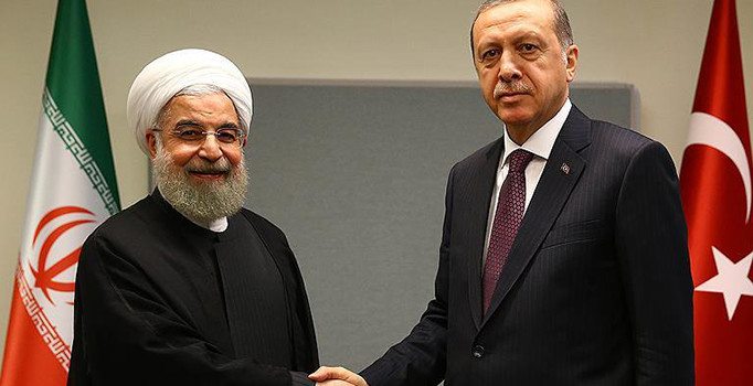 Cumhurbaşkanı Erdoğan Kazakistan'da Ruhani ile görüştü