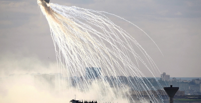 Rusya'nın Suriye'deki fosfor bombalı saldırısının görüntüleri ortaya çıktı