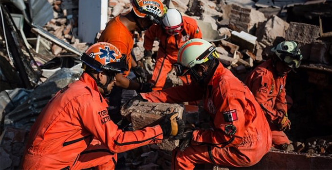 Meksika depreminde ölü sayısı 90'a yükseldi