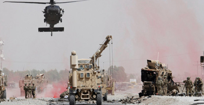 Afganistan'da NATO konvoyuna bombalı saldırı