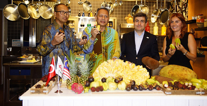 İşte dünyanın en büyük meyvesi: Jackfruit