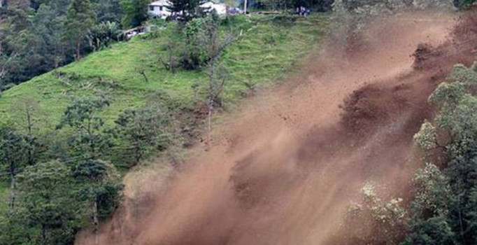 Çin'de heyelan: 7 ölü