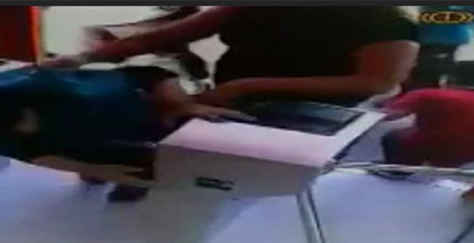 Bostancı'da kadınlar tuvaletinde para kavgası