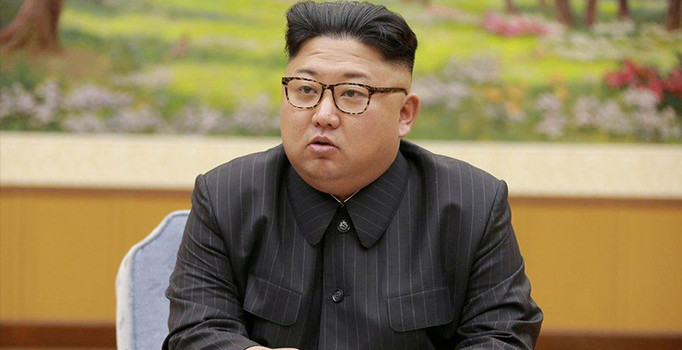 Kim Jong-Un'un tuttuğu o takım