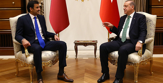 Cumhurbaşkanı Erdoğan, Katar Emiri ile bir araya geldi