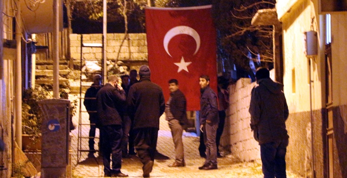 Şehit polis Mustafa Katırlı'nın Maraş'taki baba evinde yas var