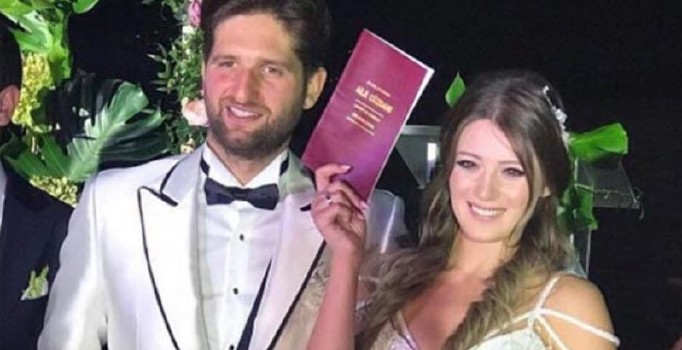 Gizem Kararca dünya evine girdi