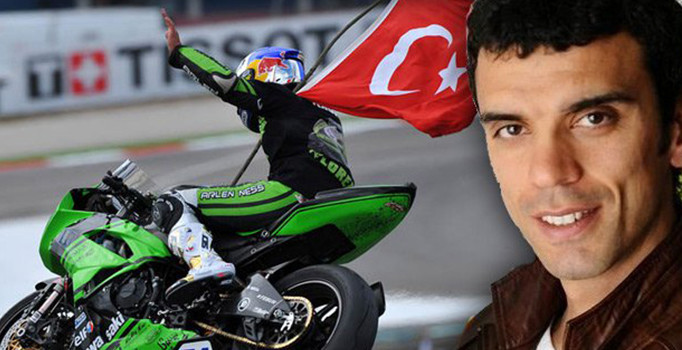 Dünya Supersport Şampiyonası’nda Kenan Sofuoğlu birinci oldu