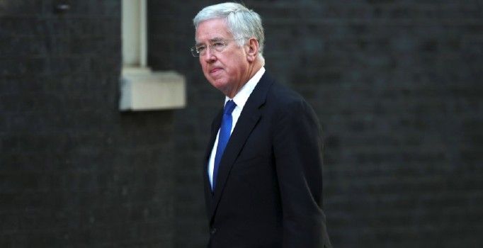 İngiltere Savunma Bakanı Fallon Katar'da